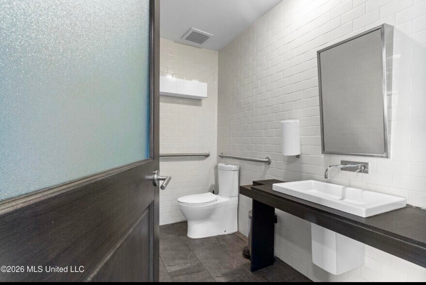 More Photos Of 443 Main St, Bay St Louis Office Residential For Sale