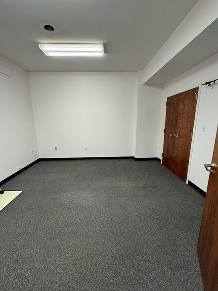 More Photos Of 1140 Opal Ct, Hagerstown Medical For Lease