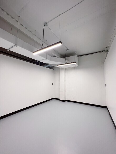 More Photos Of 327 14th Ave S, Saint Petersburg Loft Creative Space For Lease