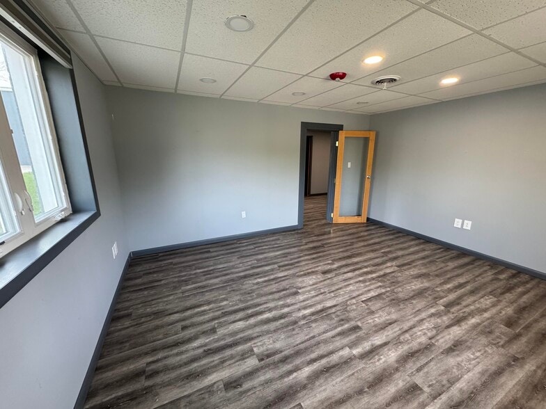 More Photos Of 205 Brick Kiln Rd, Winchester Warehouse For Sale