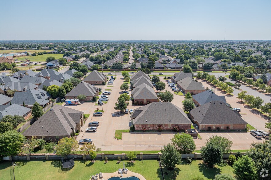 More Photos Of 2917 NW 156th St, Edmond Office Residential For Lease