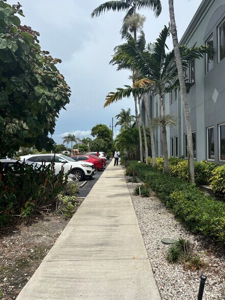 More Photos Of 6030 Hollywood Blvd, Pembroke Pines Medical For Lease