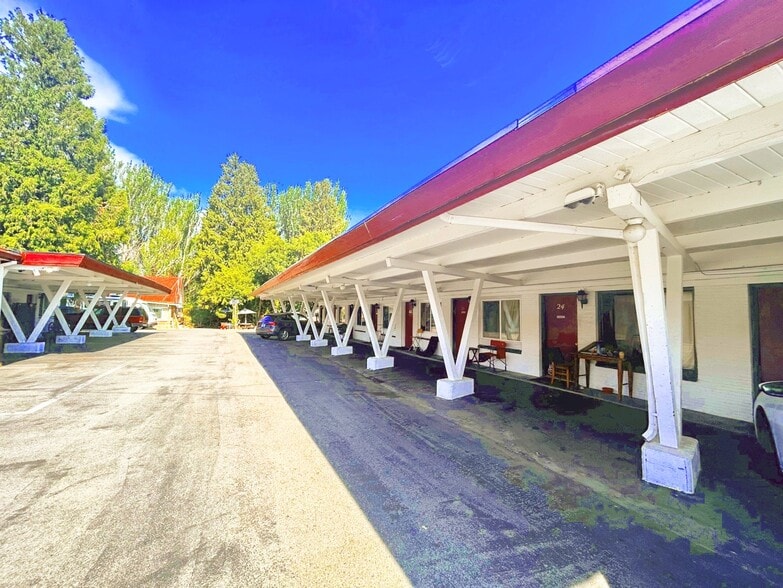 More Photos Of 23905 Highway 99, Edmonds Hotel For Sale