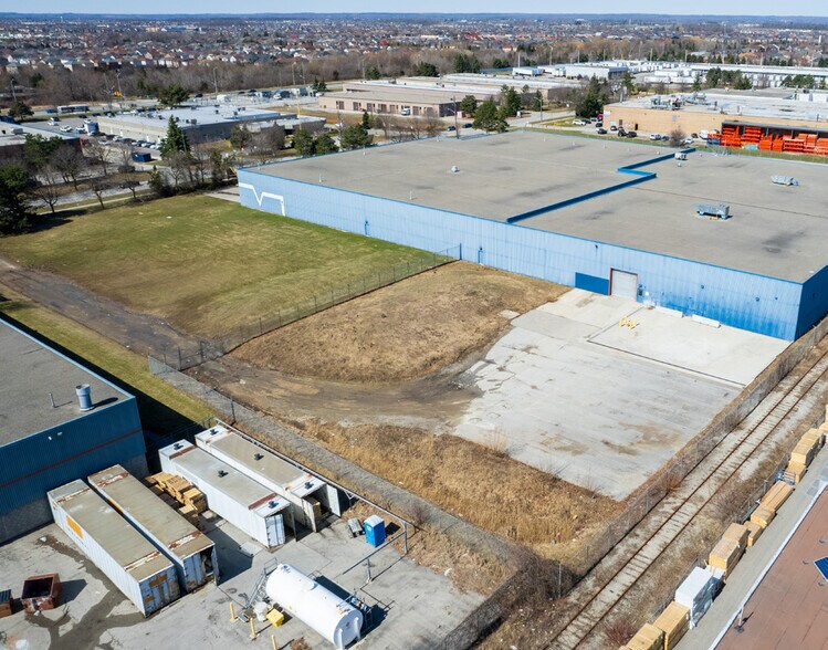 More Photos Of 35 Regan Rd, Brampton Manufacturing For Lease