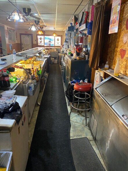 More Photos Of E2578 County Rd S, Casco Bar For Sale