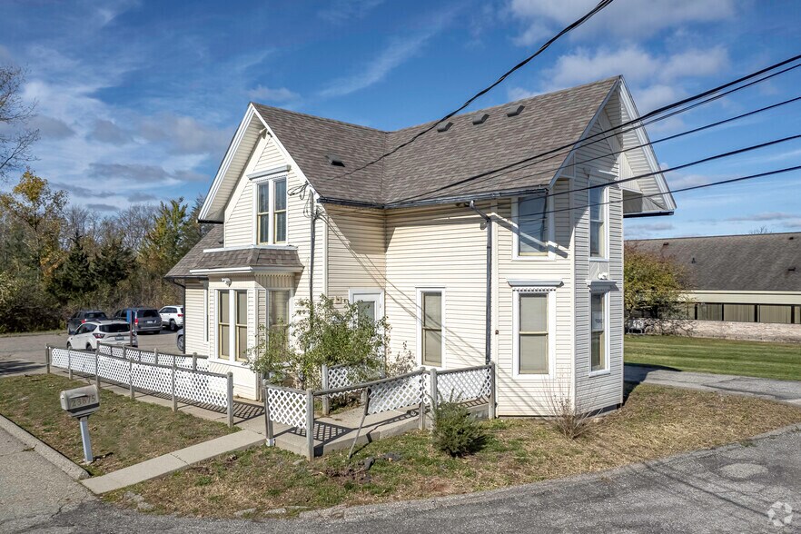 More Photos Of , Novi Office For Sale