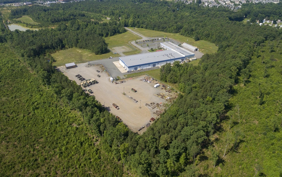 More Photos Of 17253 Center Dr, Ladysmith Manufacturing For Lease