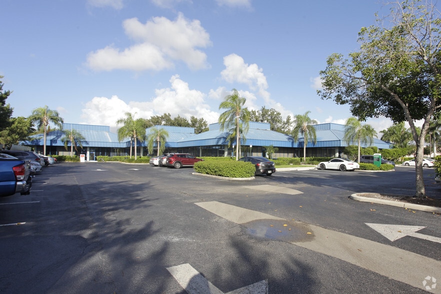 More Photos Of 5100 W Copans Rd, Margate Office For Lease