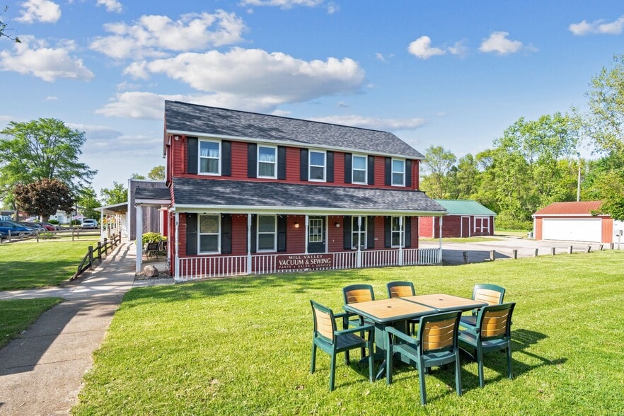 More Photos Of 1415-1427 S Milford Rd, Highland Unknown For Lease