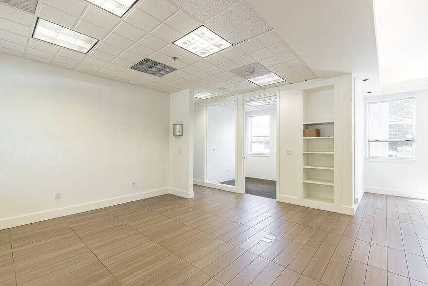 More Photos Of 7300 Healdsburg Ave, Sebastopol Office For Lease