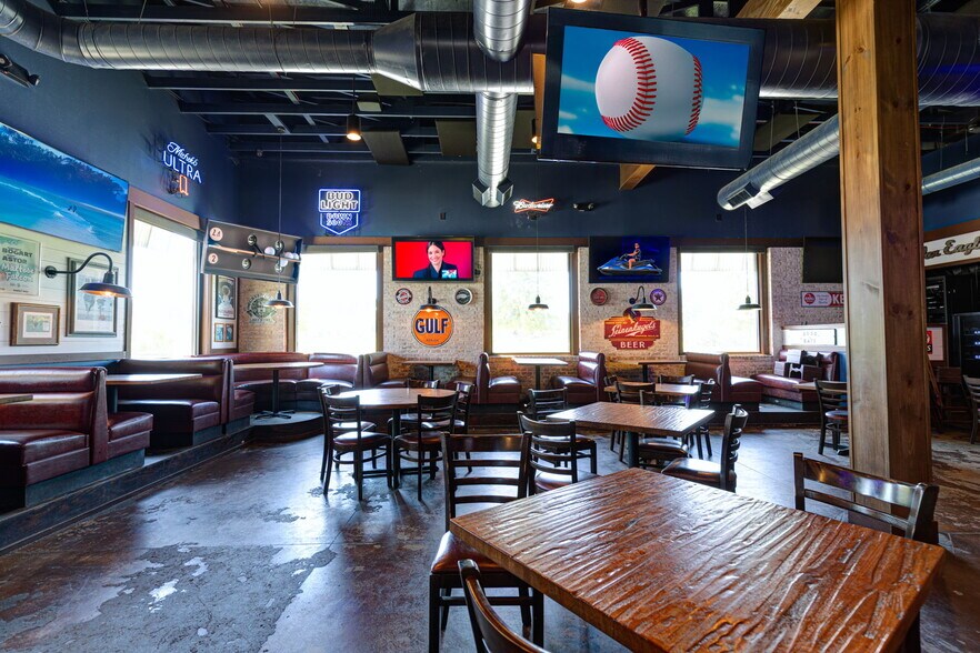 More Photos Of 3040 Capps Way, Opelika Restaurant For Sale