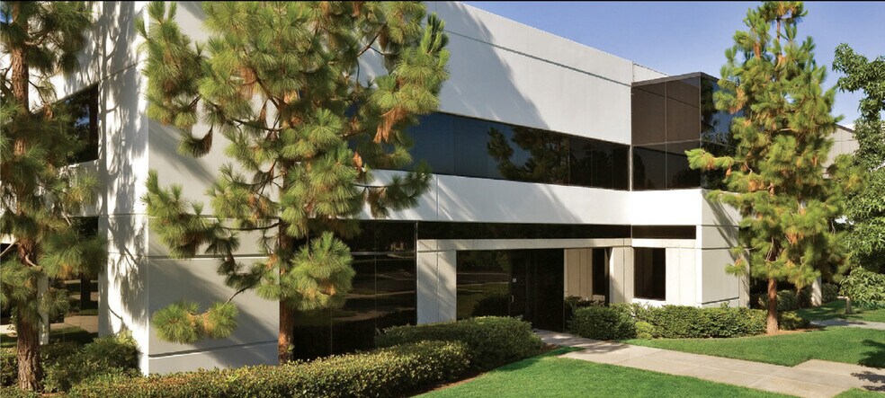 More Photos Of 3002 Dow Ave, Tustin Light Manufacturing For Lease