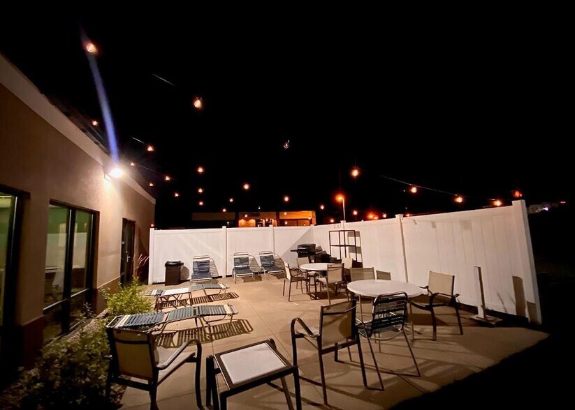 More Photos Of 1230 Collins Rd NE, Cedar Rapids Hotel For Sale