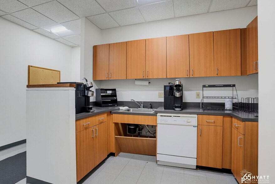 More Photos Of 44426 Wildwood Tech Pky, California Business Park For Lease