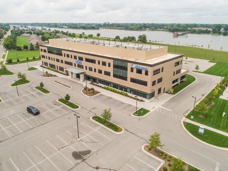 More Photos Of 4 Columbus Ave, Bay City Medical For Lease