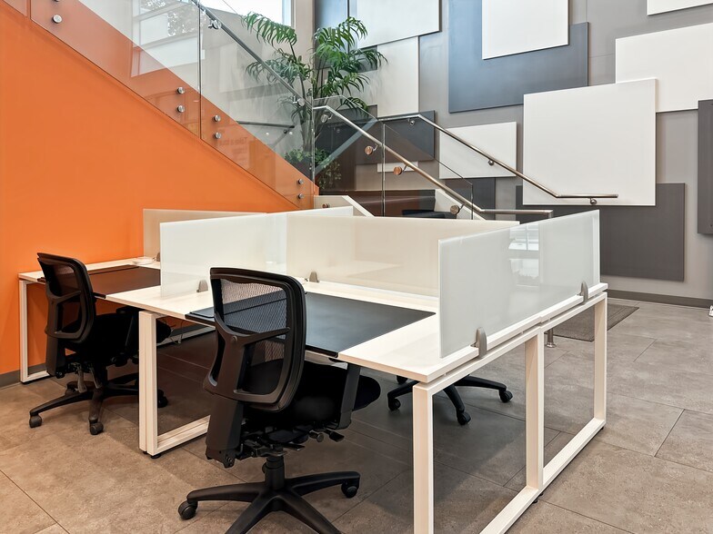 More Photos Of 980 W 6th St, Ontario Coworking Space