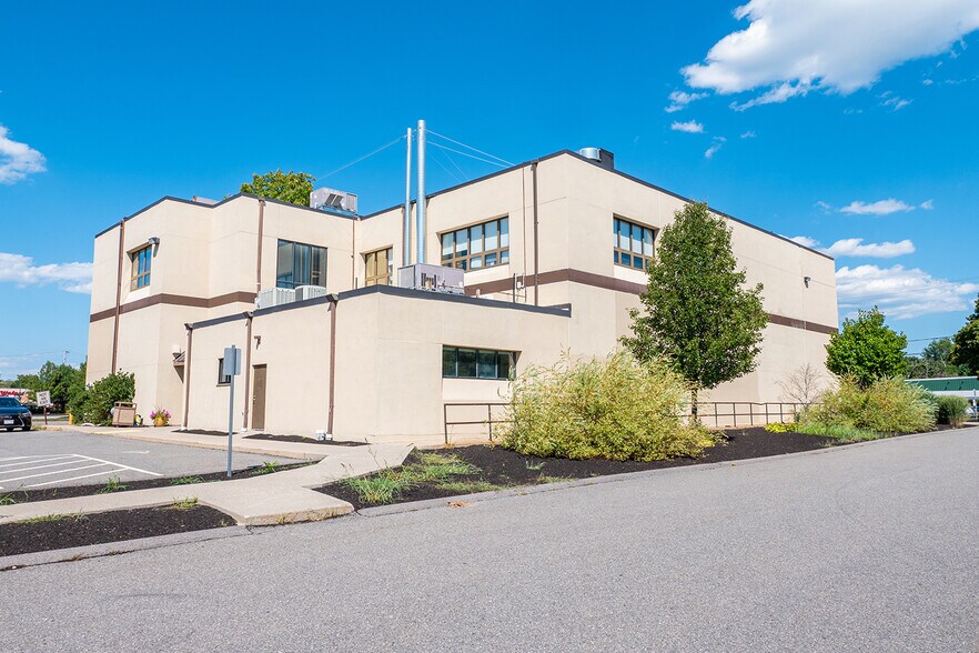 More Photos Of 312 Bedford St, Whitman Medical For Sale