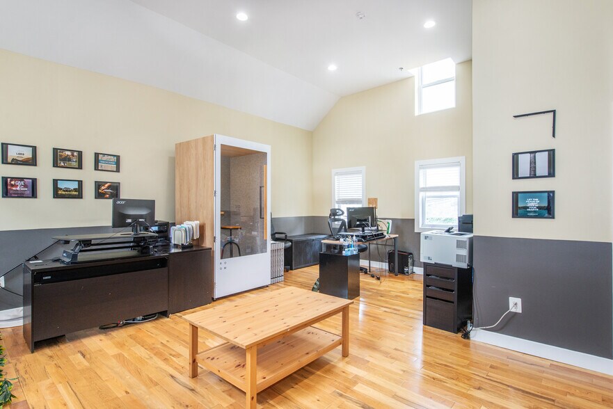 More Photos Of 156-160 19th St, Union City Office For Sale