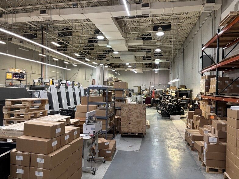 More Photos Of 22570 Glenn Dr, Sterling Flex For Sale