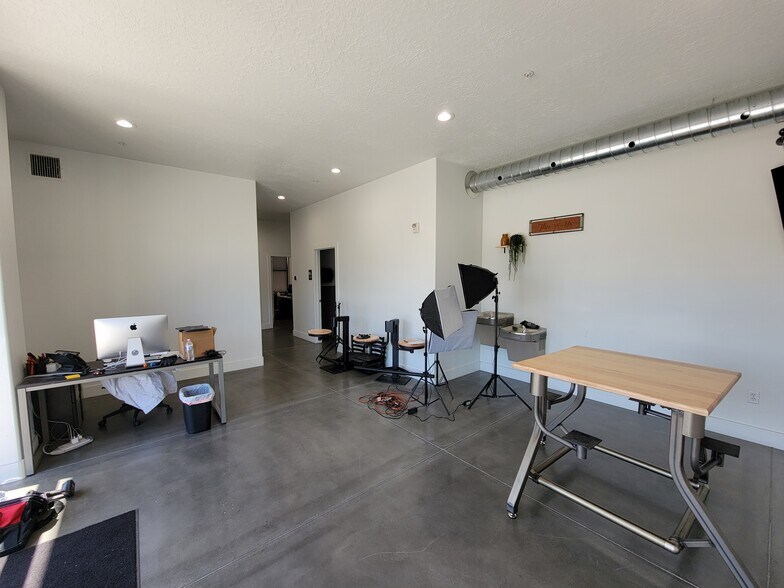 More Photos Of 32 S 1800 W, Lindon Warehouse For Lease
