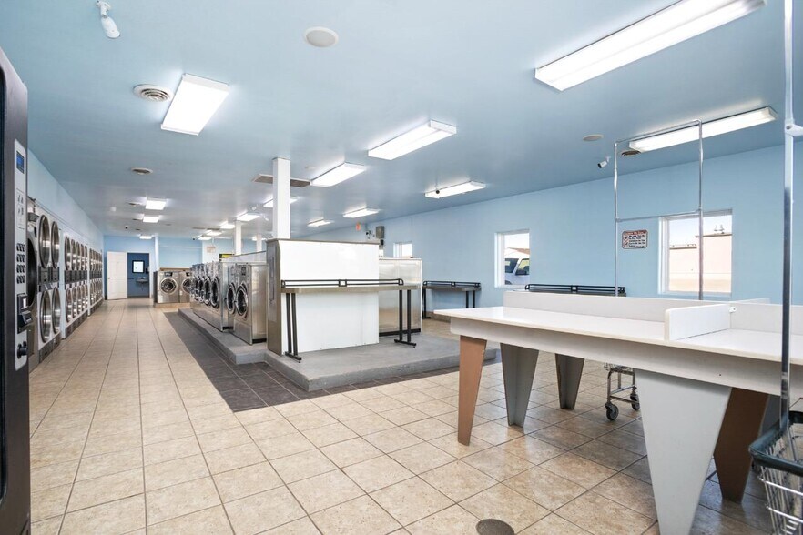 More Photos Of 625 SW 31st Ave, Minot Freestanding For Sale