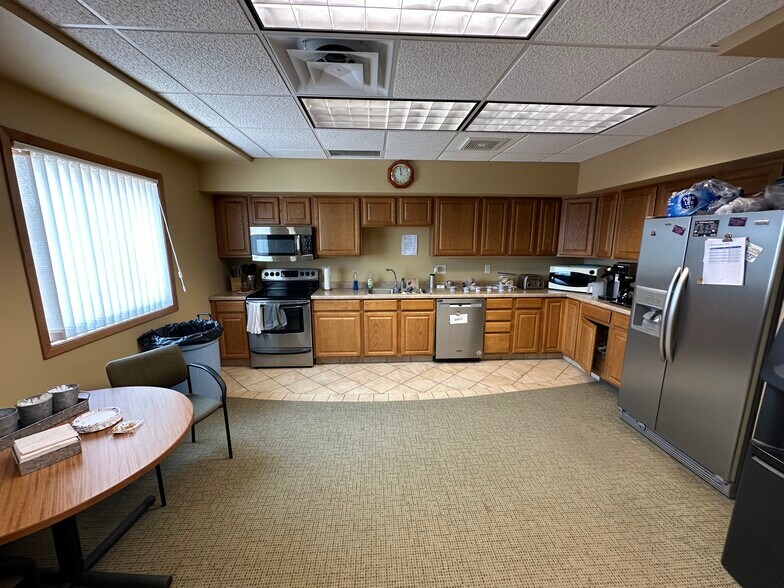 More Photos Of 503 Highway 2 W, Devils Lake Office For Lease
