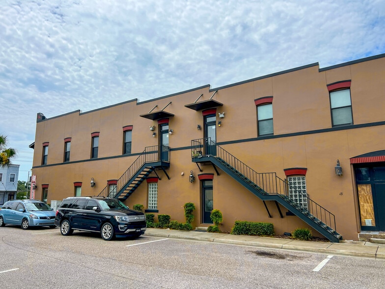 More Photos Of 87 N Central Ave, Umatilla Apartments For Sale