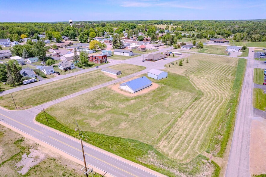 More Photos Of 350 Mill St, Birnamwood Specialty For Sale