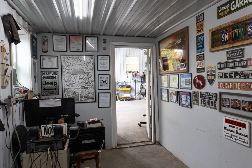More Photos Of 2800 NY-49, West Monroe Auto Repair For Sale