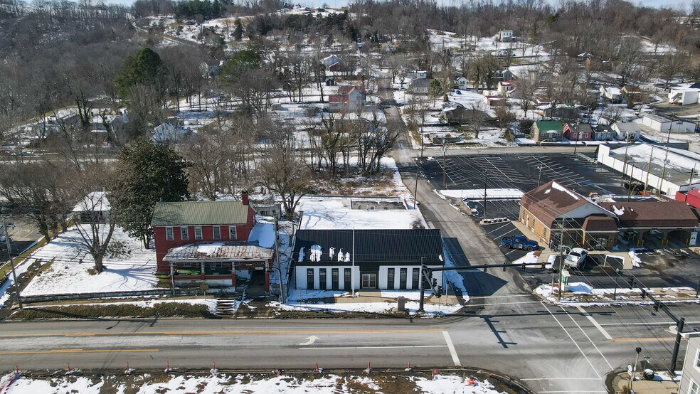 More Photos Of 201 S Main St, Greensburg Post Office For Sale
