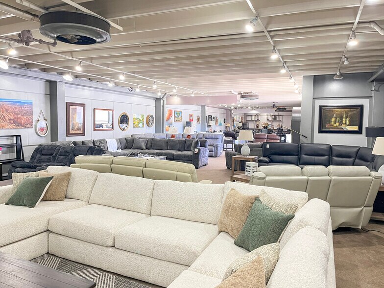 More Photos Of 174 W 200 N, Cedar City General Retail For Sale