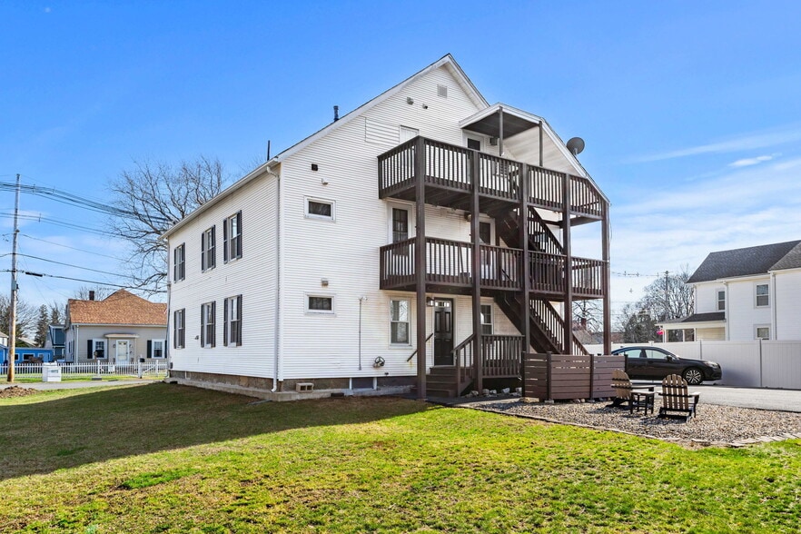 More Photos Of 23 Hyde St, Danvers Apartments For Sale