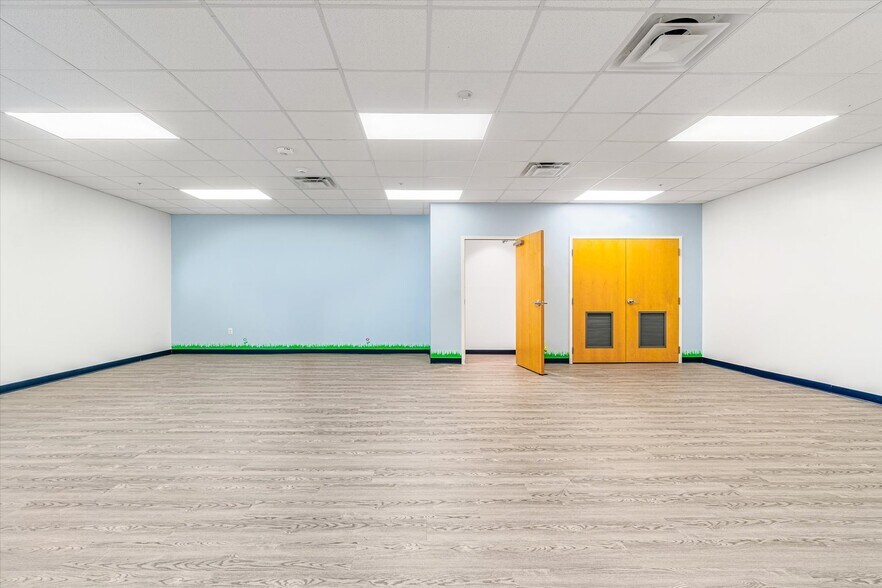 More Photos Of 481 Shores Blvd, Saint Augustine Medical For Sale