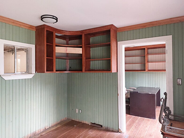 More Photos Of 3227 E Woodrow St, Tulsa Warehouse For Lease