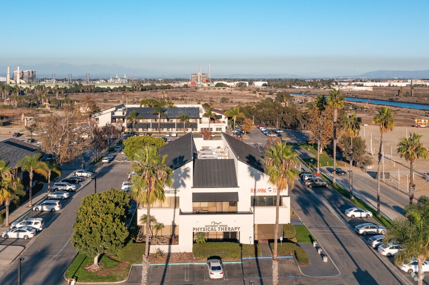 More Photos Of 6615 E Pacific Coast Hwy, Long Beach Unknown For Lease