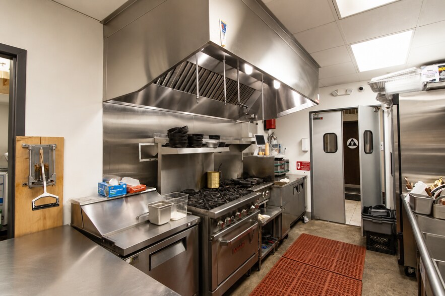 More Photos Of 248 9th St, San Francisco General Retail For Sale