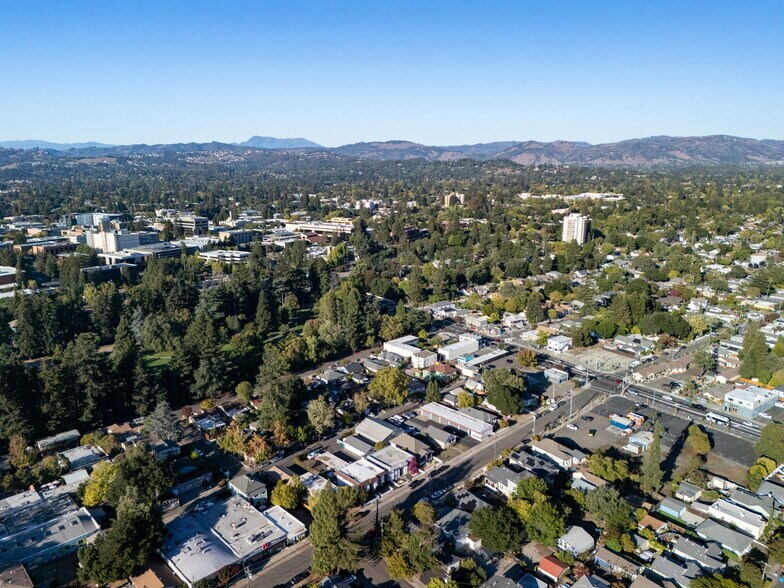 More Photos Of 497 Sebastopol Ave, Santa Rosa Apartments For Sale