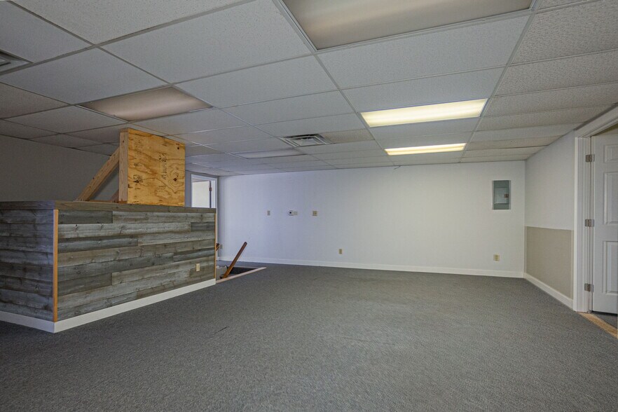 More Photos Of 3500 Confederate Rd, El Paso Warehouse For Sale