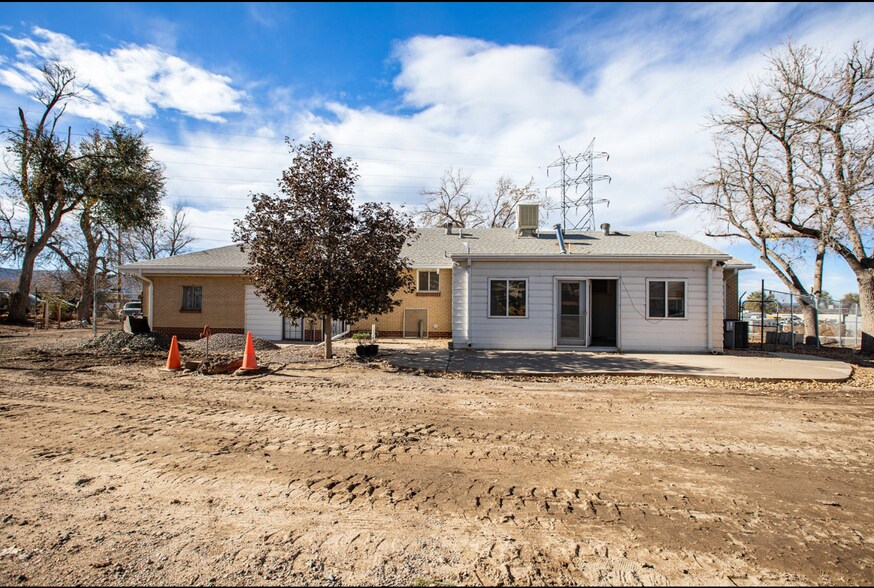 More Photos Of 13118 N Highland Cir, Littleton Warehouse For Lease