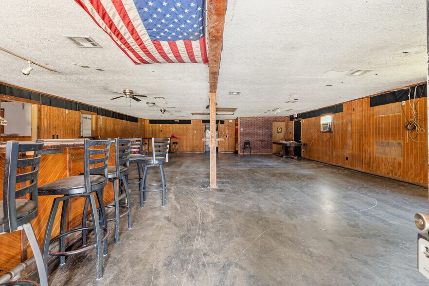More Photos Of 11310 FM 1725 Rd, Cleveland Restaurant For Sale