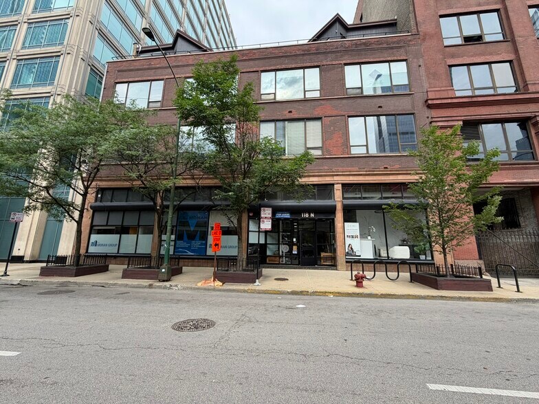 More Photos Of 118 N Clinton St, Chicago Loft Creative Space For Lease
