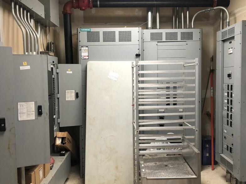 More Photos Of 8101 Wicker Ave, Schererville Restaurant For Sale