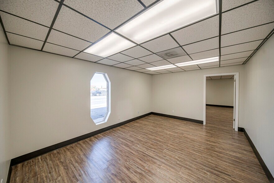 More Photos Of 1410 Rankin Hwy, Midland Office For Sale