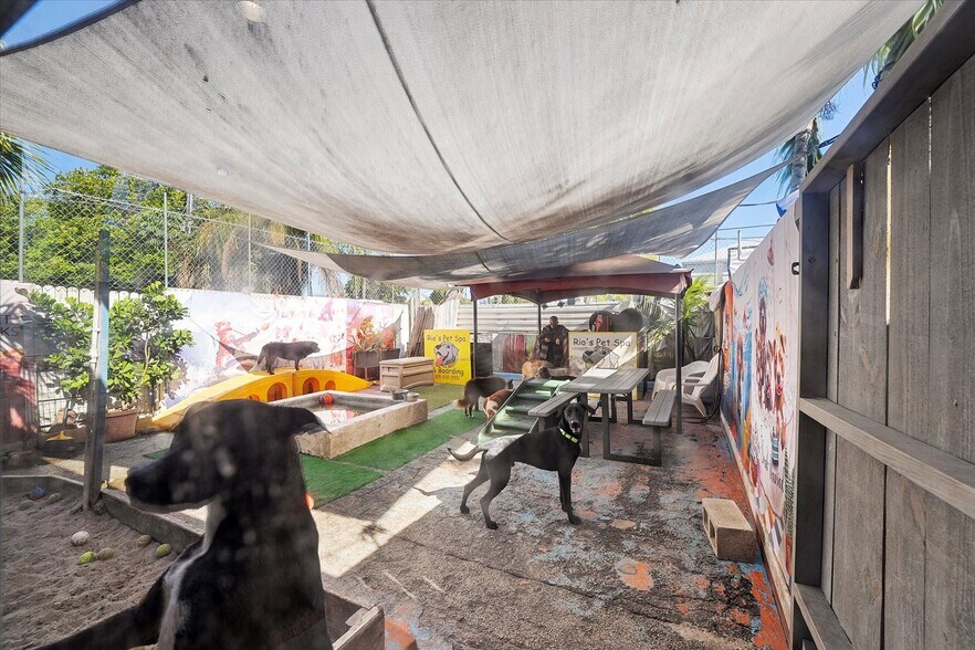 More Photos Of 609 NE 127th St, North Miami Freestanding For Sale