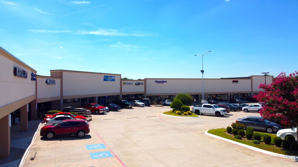 More Photos Of 2760 E Trinity Mills Rd, Carrollton Unknown For Lease
