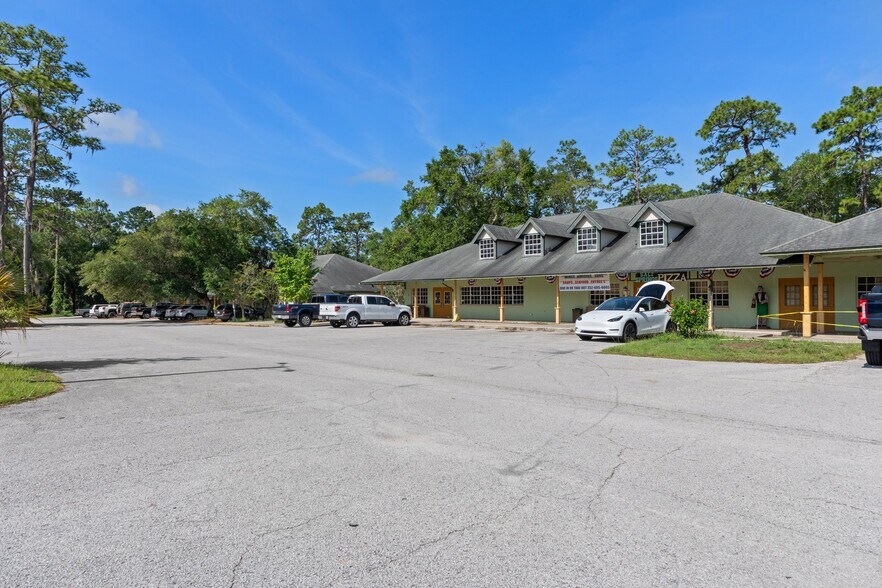 More Photos Of 14100 N Highway 19, Salt Springs Storefront Retail Office For Lease