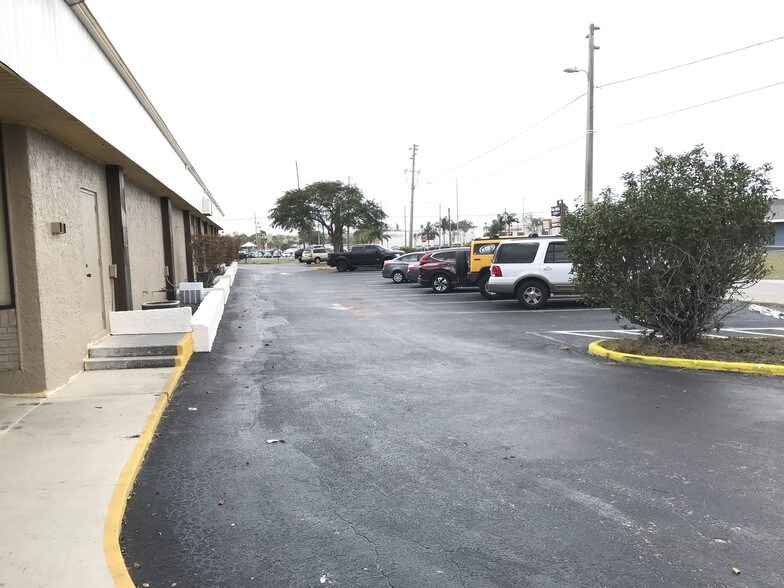 More Photos Of 10730 US Hwy 19, Port Richey Restaurant For Sale