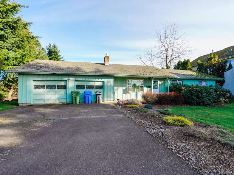 More Photos Of 4856 32nd Ave SE, Salem Industrial For Sale
