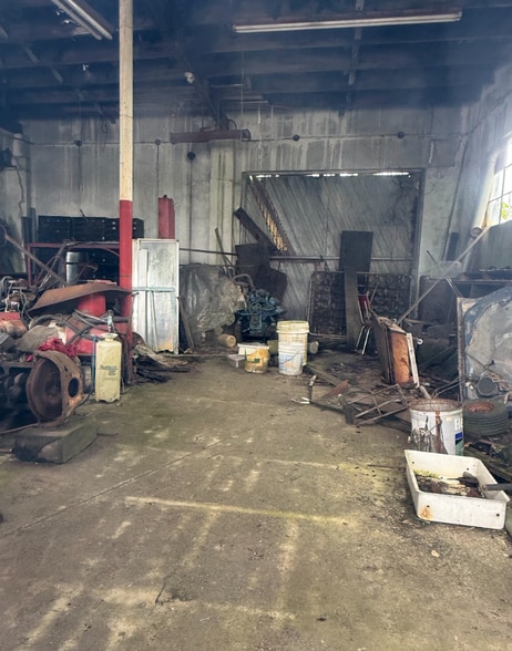 More Photos Of 6 Crown Point Rd, West Deptford Service Station For Sale