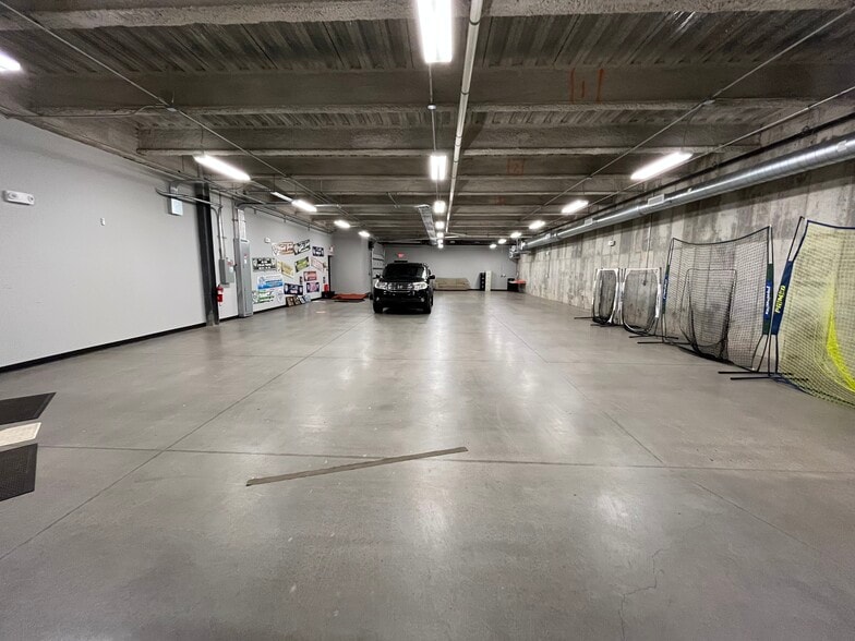 More Photos Of 4550 Preslyn Dr, Raleigh Light Distribution For Sale